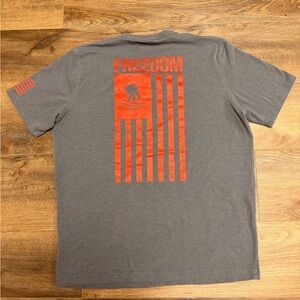 Under Armor Men’s Wounded Warrior Collection Gray and Red Freedom Graphic Tee